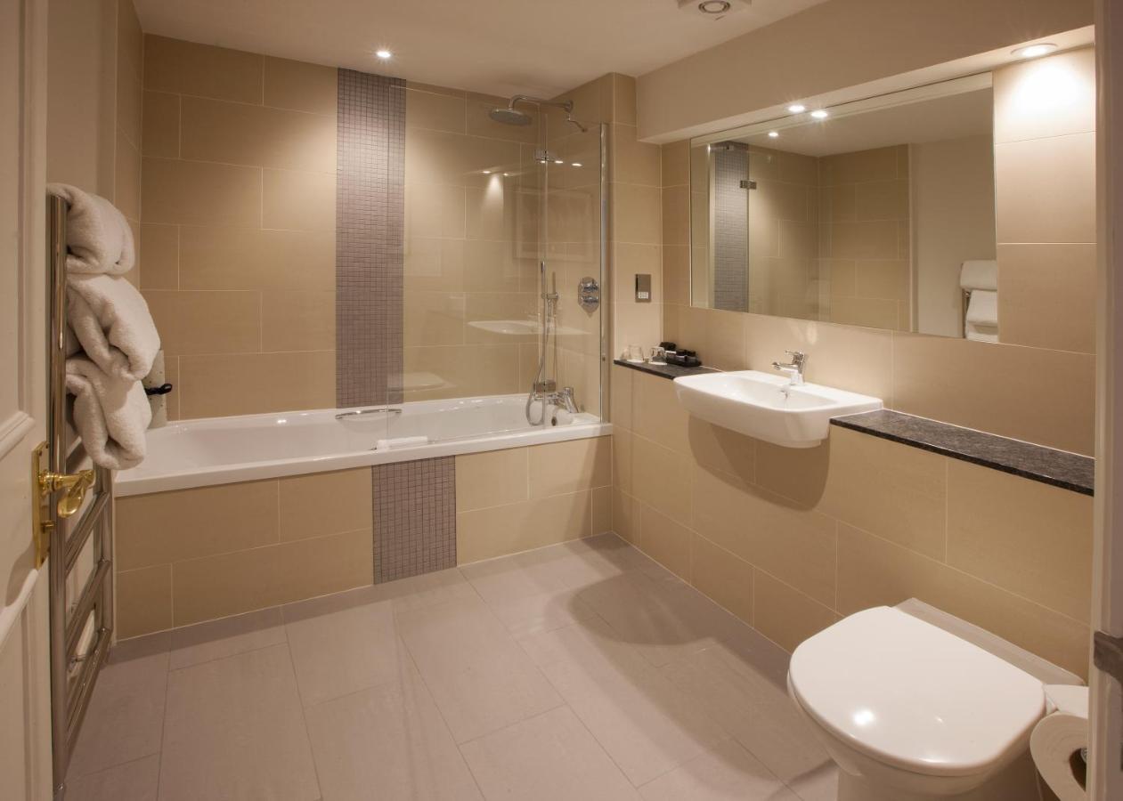 לינדהרסט The Bell Inn Hotel מראה חיצוני תמונה