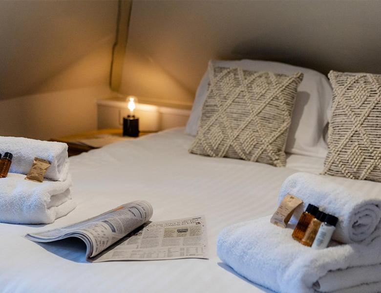 לינדהרסט The Bell Inn Hotel מראה חיצוני תמונה