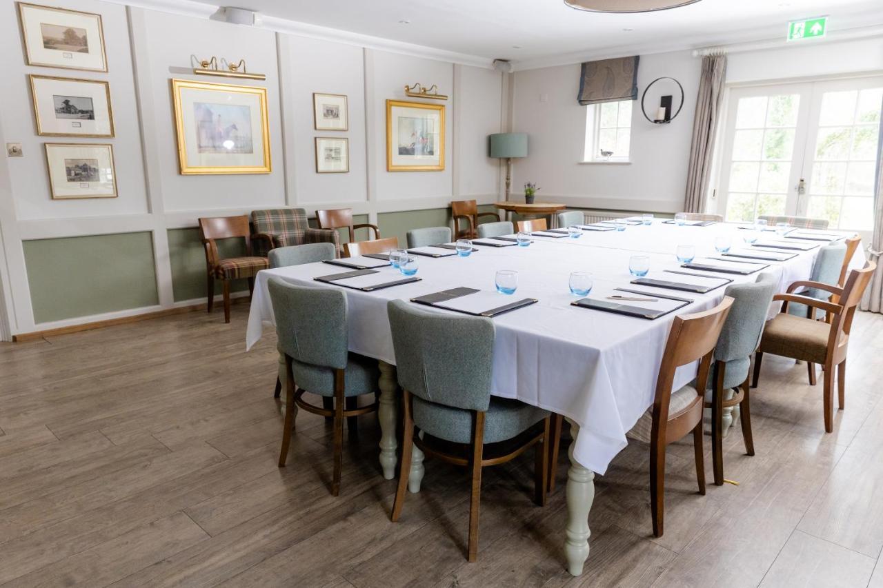 לינדהרסט The Bell Inn Hotel מראה חיצוני תמונה