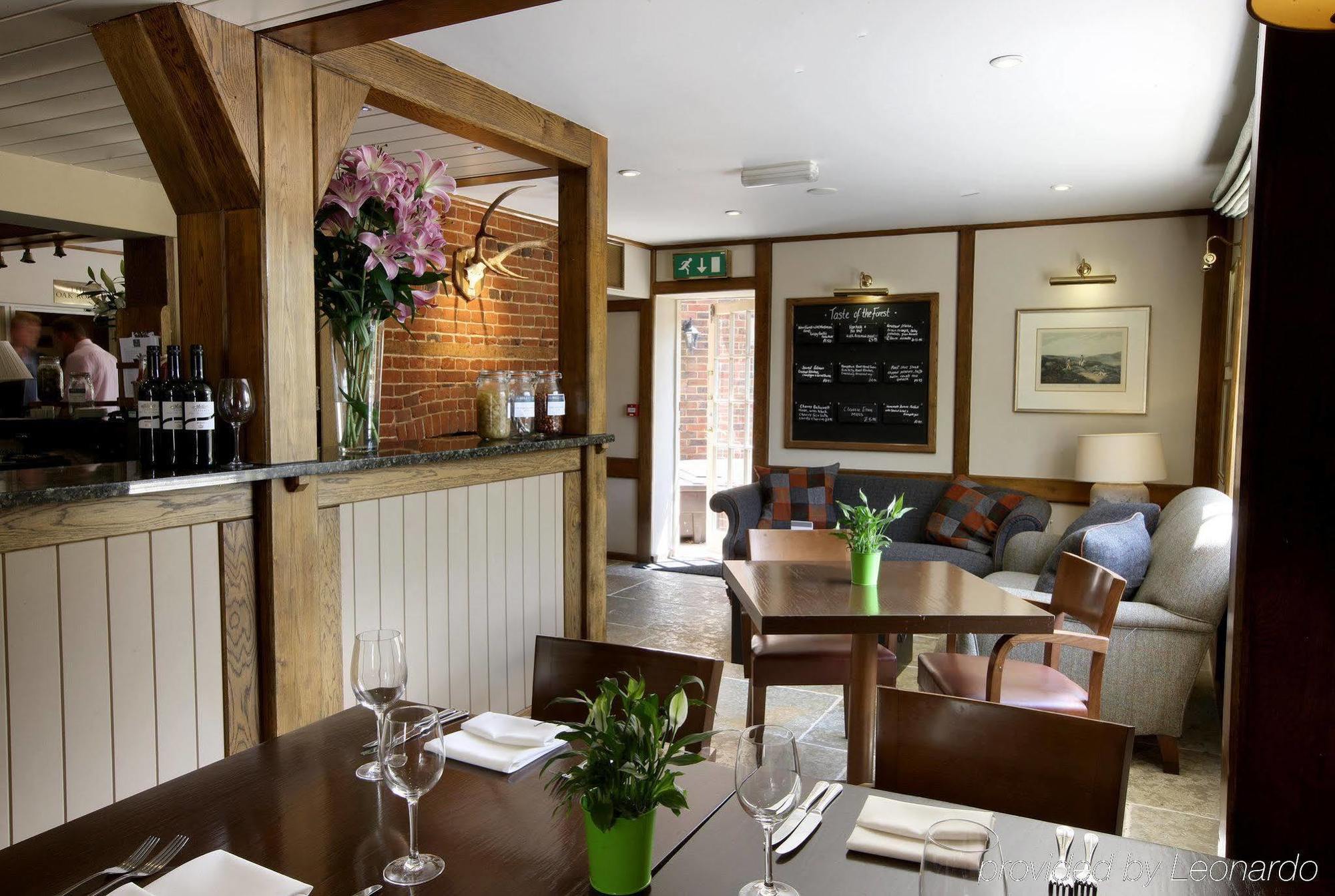 לינדהרסט The Bell Inn Hotel מראה חיצוני תמונה