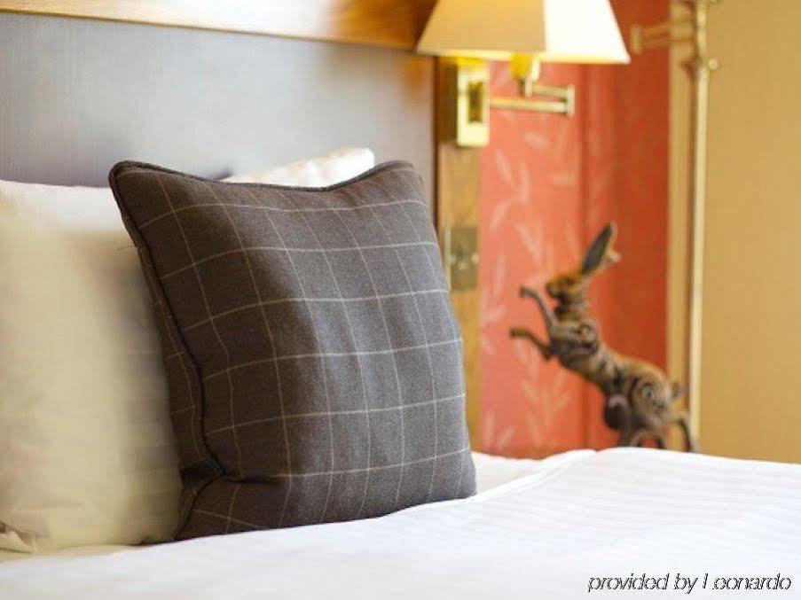 לינדהרסט The Bell Inn Hotel מראה חיצוני תמונה